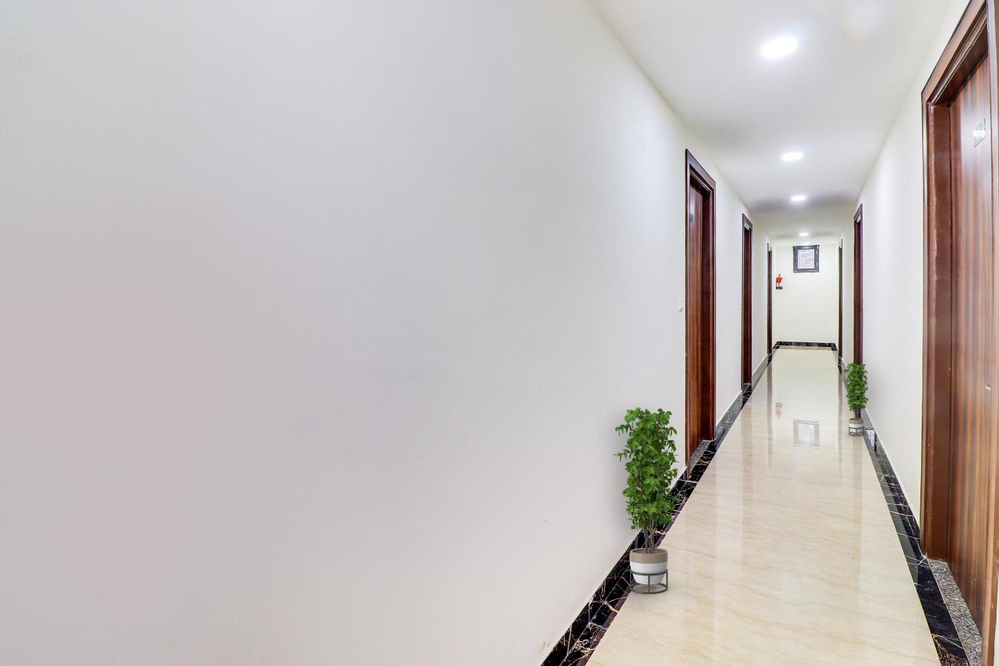 Collection O 70113 Hotel Golden Grand Agra  Exterior foto